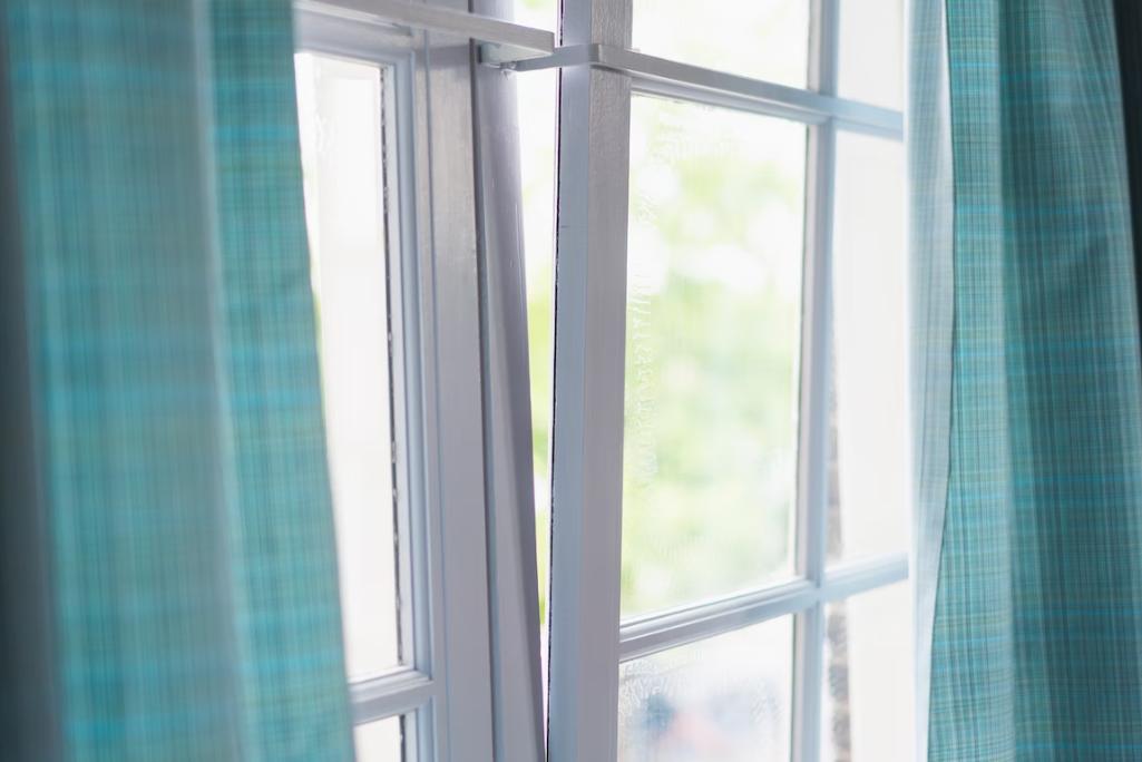 Read more about the article Tipps und Tricks für wirklich saubere & streifenfreie Fenster